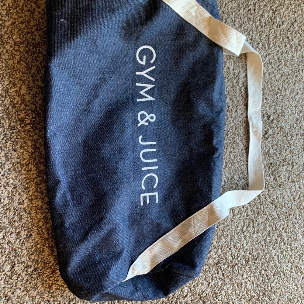 Gym & Juice duffel bag
